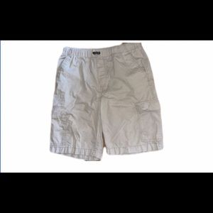 Old Navy boys cargo short. XL 14-16